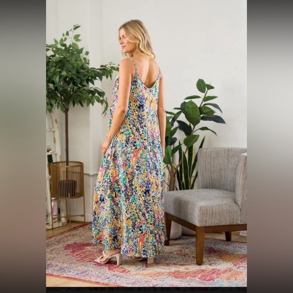 Hailey & Co Tropical Printed Maxi Dress V Neck Small Beach Trip Colorful - Picture 2 of 2
